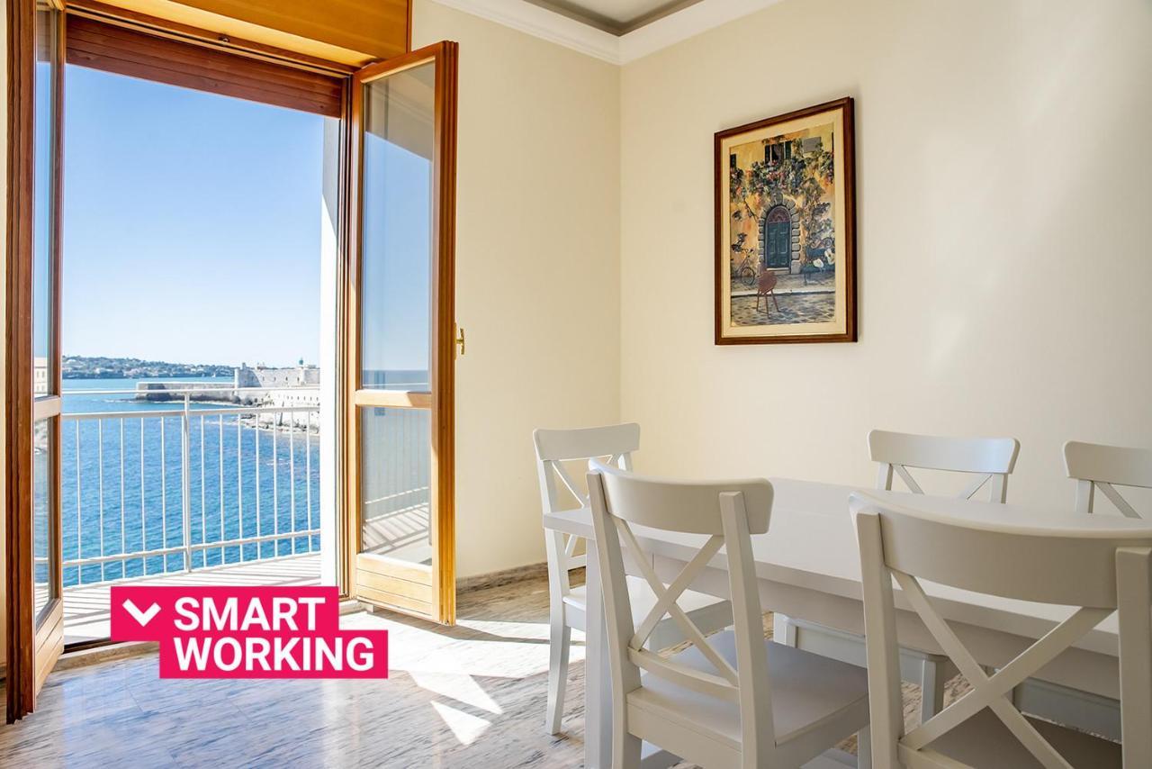Ortigia Seafront Apartment By Wonderful Italy Syrakus Exterior foto
