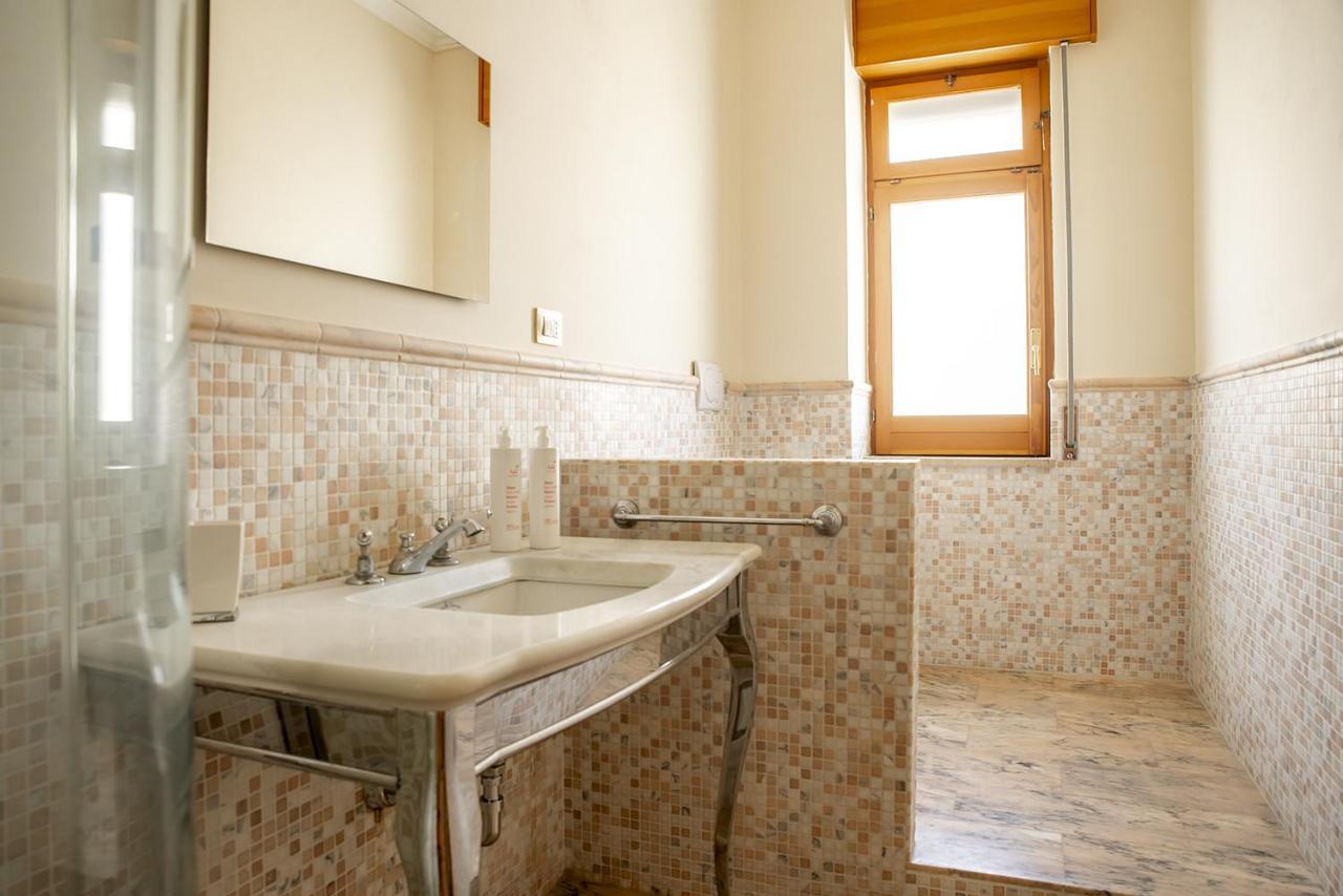 Ortigia Seafront Apartment By Wonderful Italy Syrakus Exterior foto
